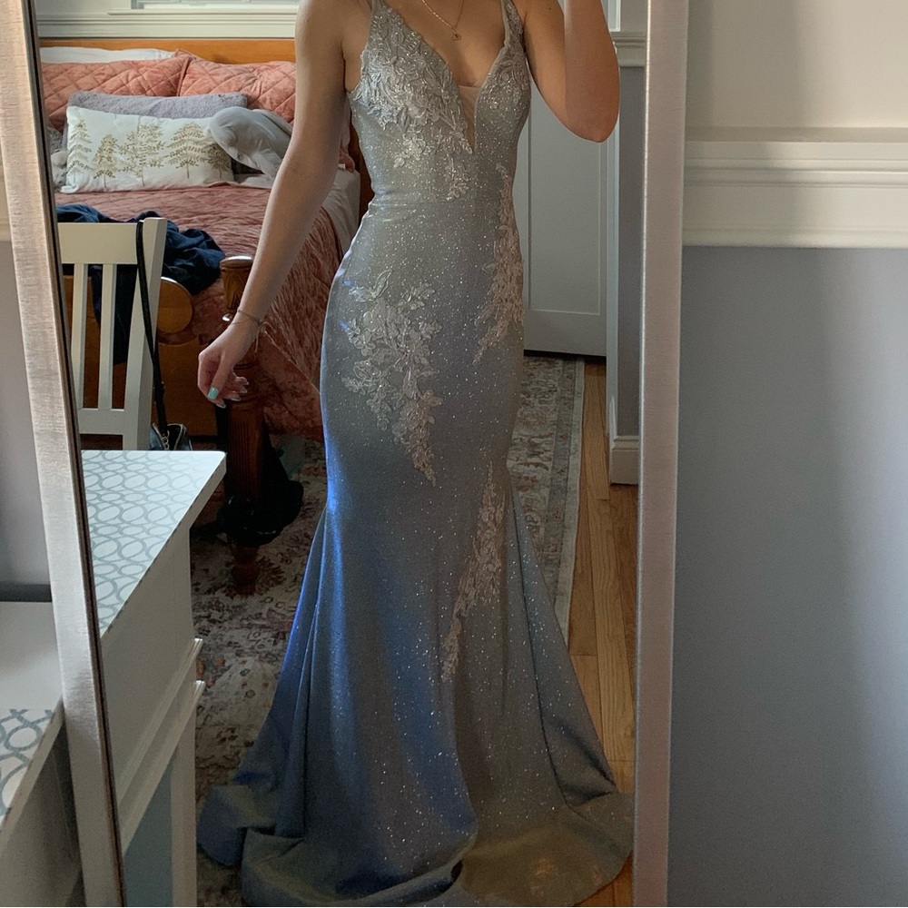 DAVIDS BRIDAL SILVER/BLUE FORMAL/PROM DRESS